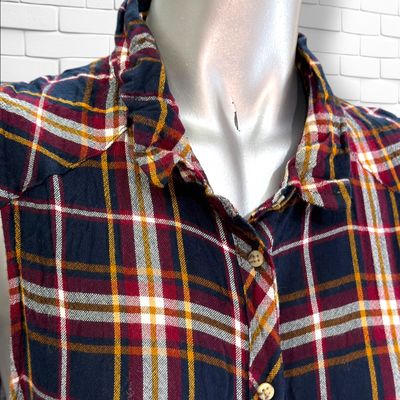 **HOY** Camisa de cuadros con lazo TALLY WEIJL color Azul marino y varios Talla XL (pequeña)