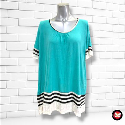 **HOY** Camiseta de manga corta color Turquesa, blanco y negro Talla ÚNICA GRANDE