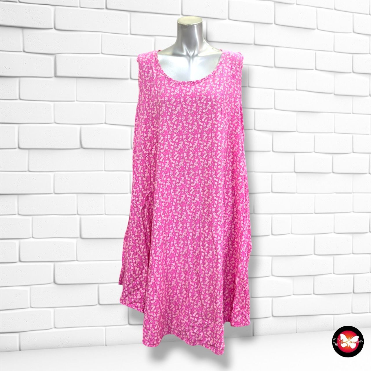 **HOY** Vestido largo de florecitas  color Fucsia Talla ÚNICA GRANDE
