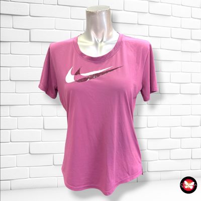 **HOY** Camiseta deportiva NIKE color Morado Talla XS (grande)