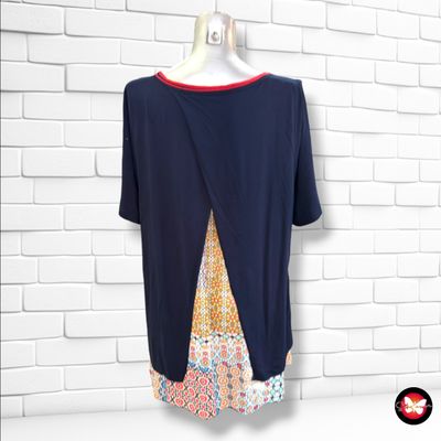 **HOY** Blusa con espalda de gasa TROPPO color Azul marino y varios Talla 50