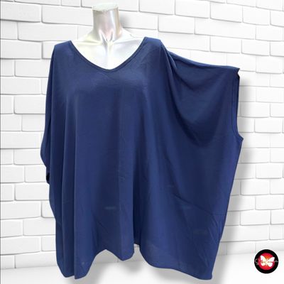 **HOY** Blusa corte mariposa  color Azul marino Talla ÚNICA GRANDE