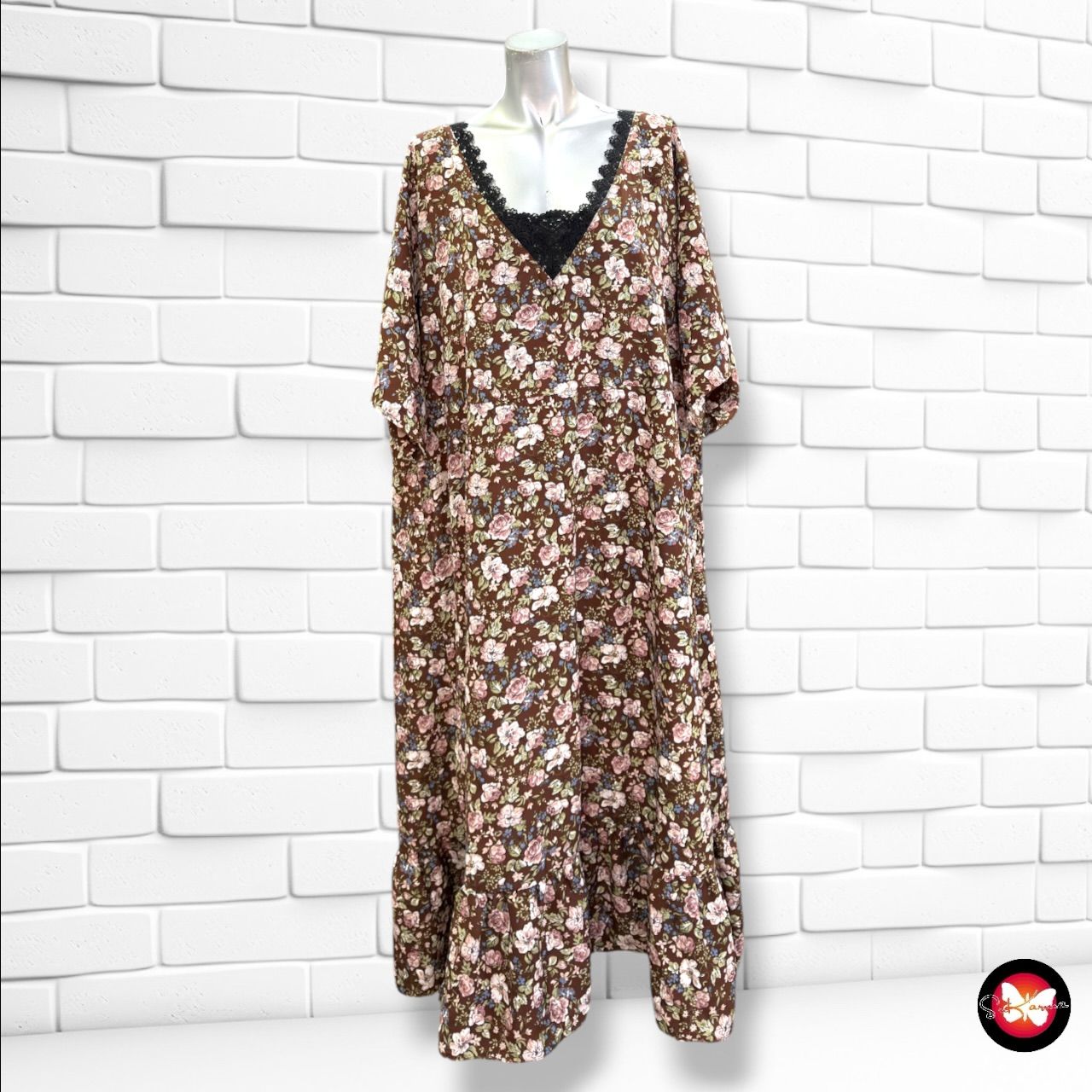 **HOY** Vestido largo de florecitas SHEIN CURVE color Varios Talla 4XL