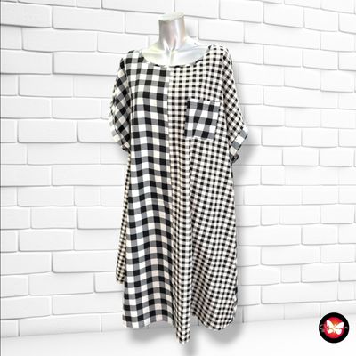 **HOY** Vestido de cuadros SHEIN CURVE color Negro y crema Talla 3XL
