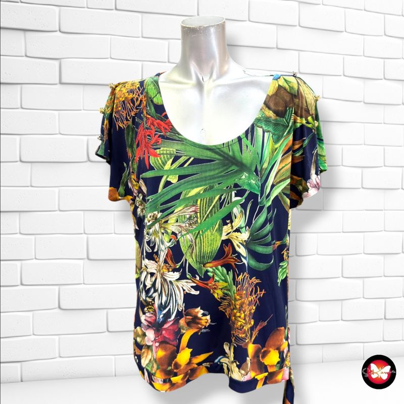 **HOY** Blusa de manga corta  color Varios Talla L/XL