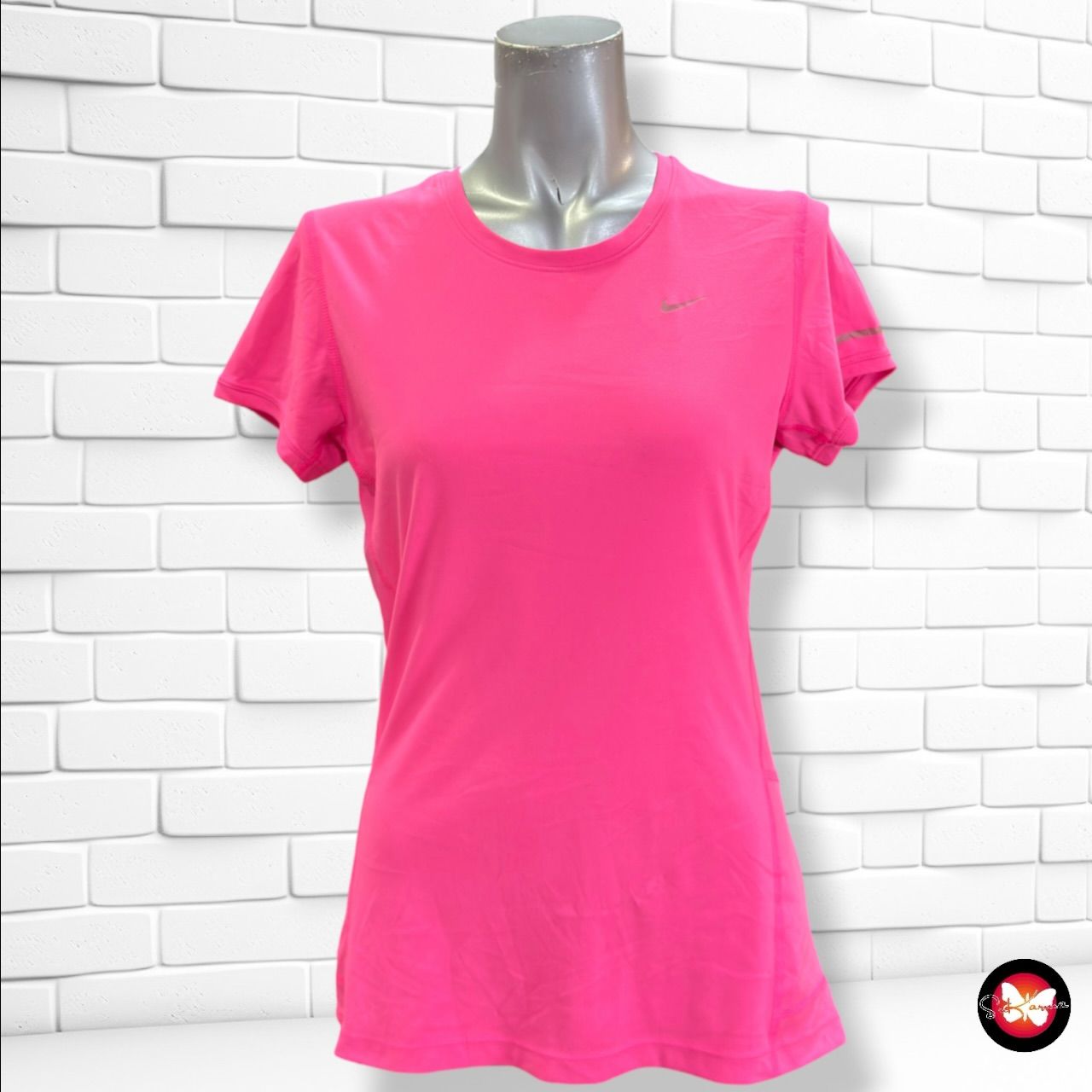 **HOY** Camiseta deportiva NIKE color Fucsia Talla S