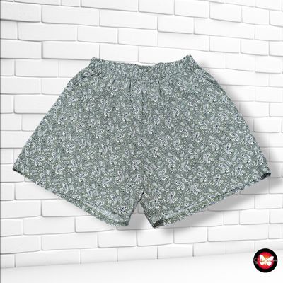 **HOY** Short sueltito  color Verde, blanco y azul Talla XL/XXL