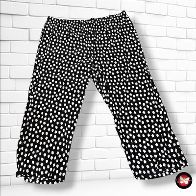 **HOY** Pantalón sueltito C&amp;A color Negro y blanco Talla 58/50