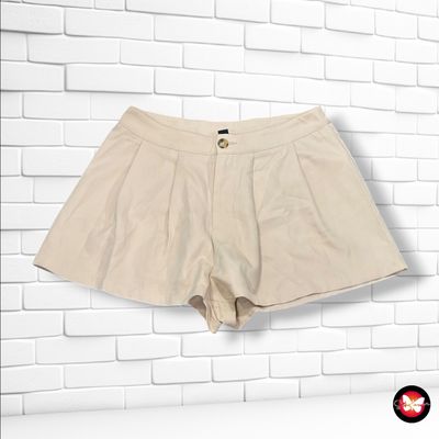 **HOY** Short tipo safari SHEIN color Camel Talla L