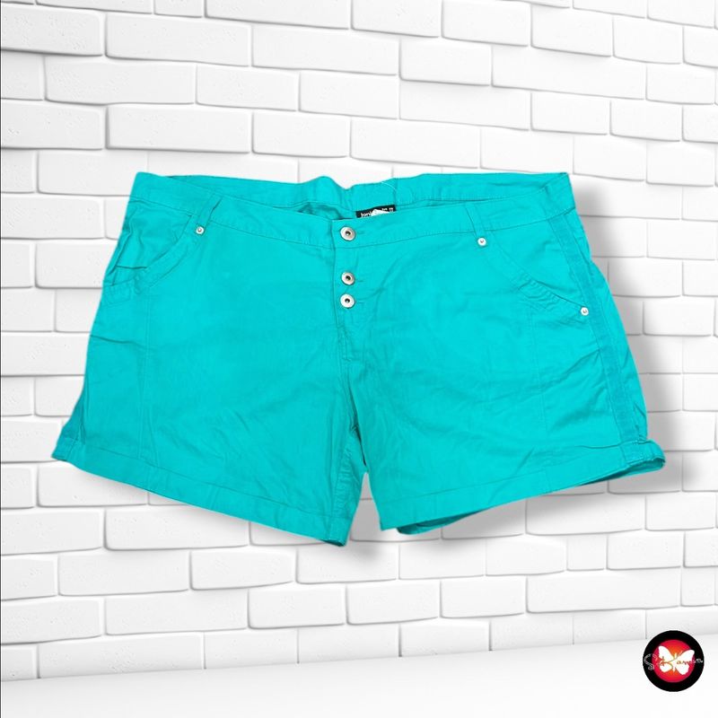 Short JANINA color Verde Talla 48 (grande)
