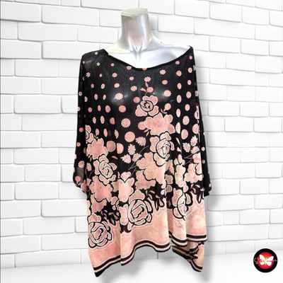 **HOY** Blusa corte mariposa traslúcida  color Negro y rosa Talla ÚNICA GRANDE