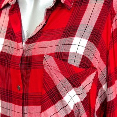 **HOY** Camisa de cuadros KIABI color Rojo y blanco Talla XL/XXL