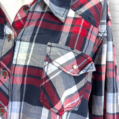 **HOY** Camisa de cuadros B2 BV VIA APPIA color Azul marino, blanco y rojo Talla 50