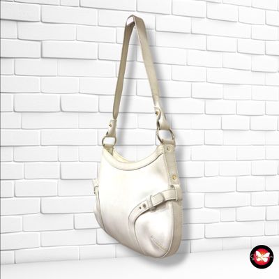 **HOY** Bolso de hombro estilo vintage (Salvatore Ferragamo)  color Hueso Talla PEQUEÑO