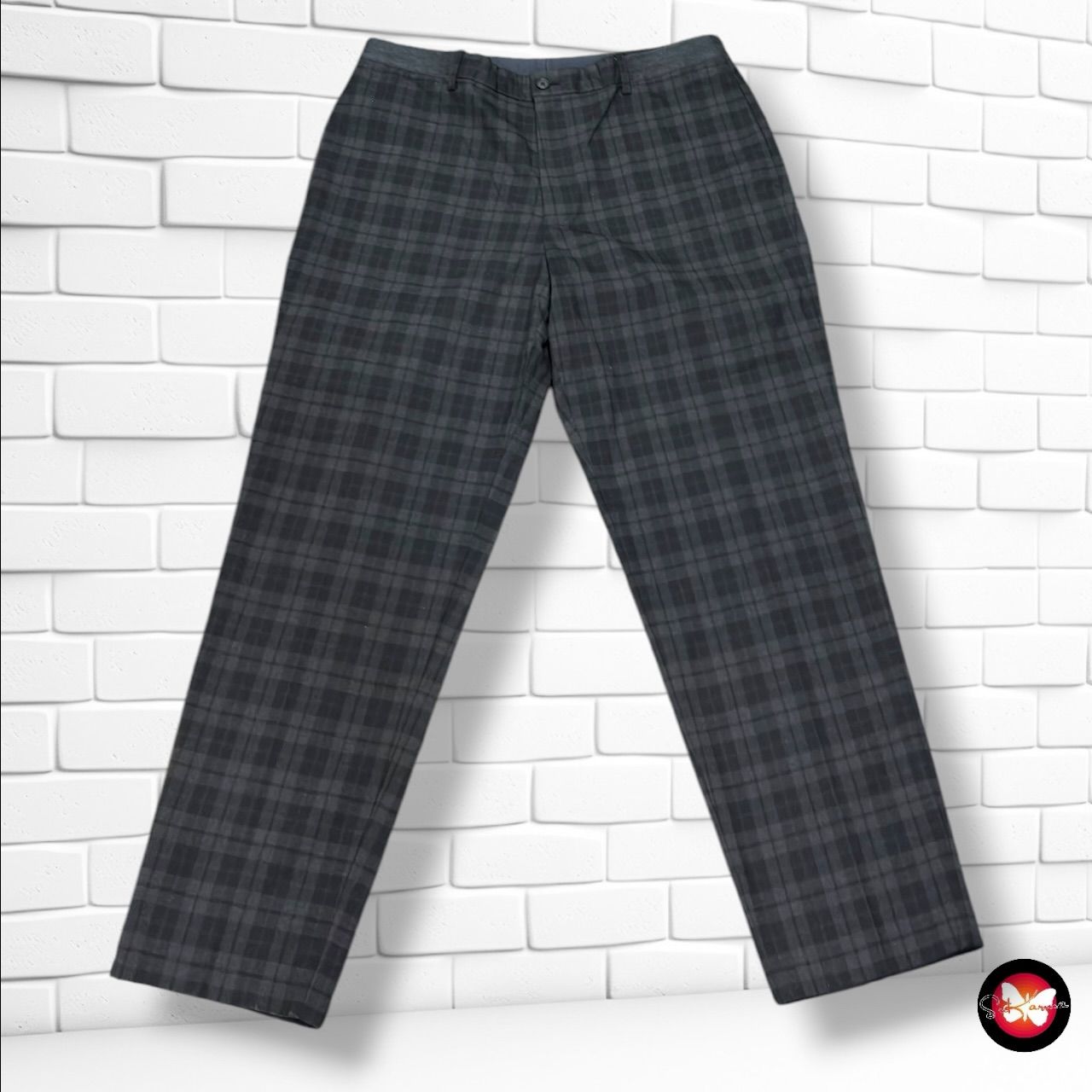 **HOY** Pantalón de vestir de cuadros UNIQLO color Negro y gris Talla Hombre XL