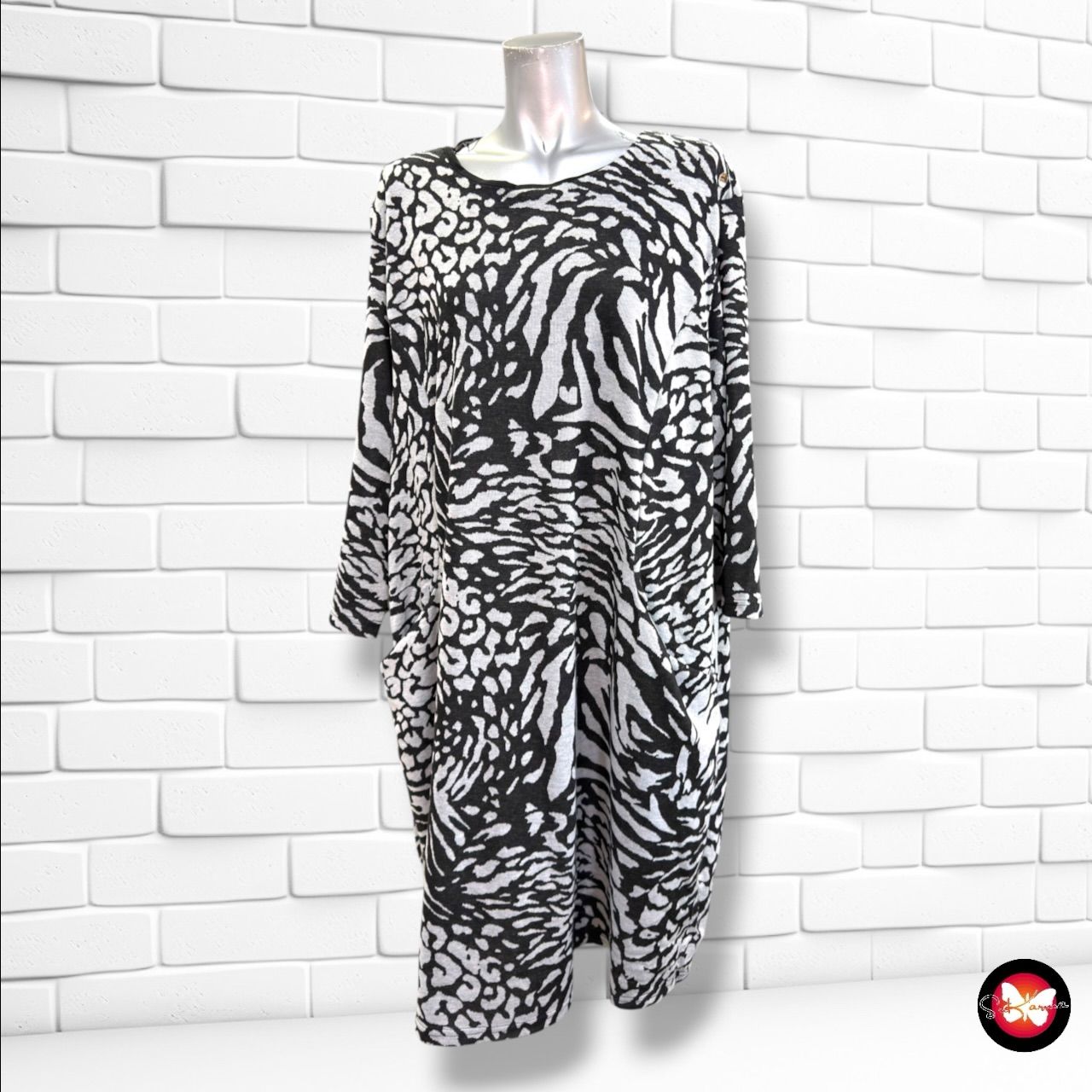 **HOY** MAXI Jersey de media manga LAURA TORELLI color Gris y negro Talla 52/54