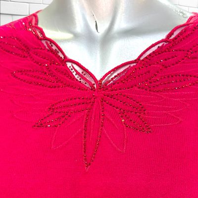 **HOY** Jersey de manga larga con bordados y brillo  color Fresa Talla XXL