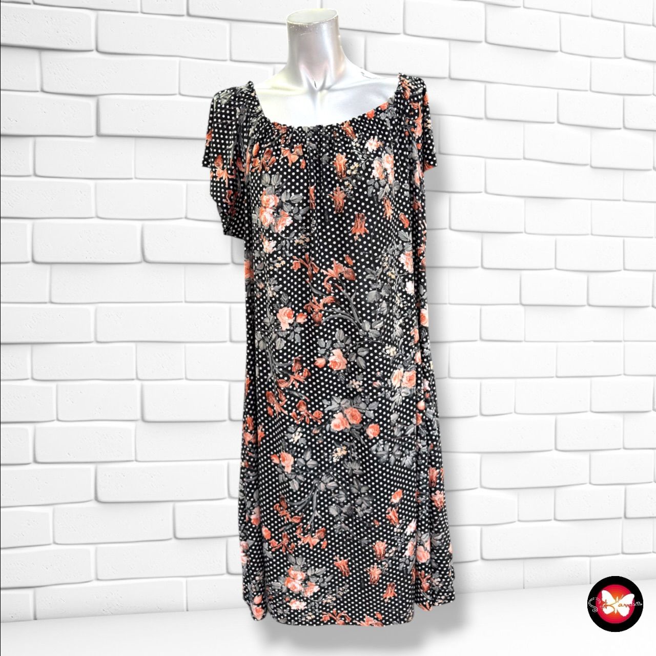 **HOY** Vestido batita  color Negro, blanco y varios Talla ÚNICA GRANDE