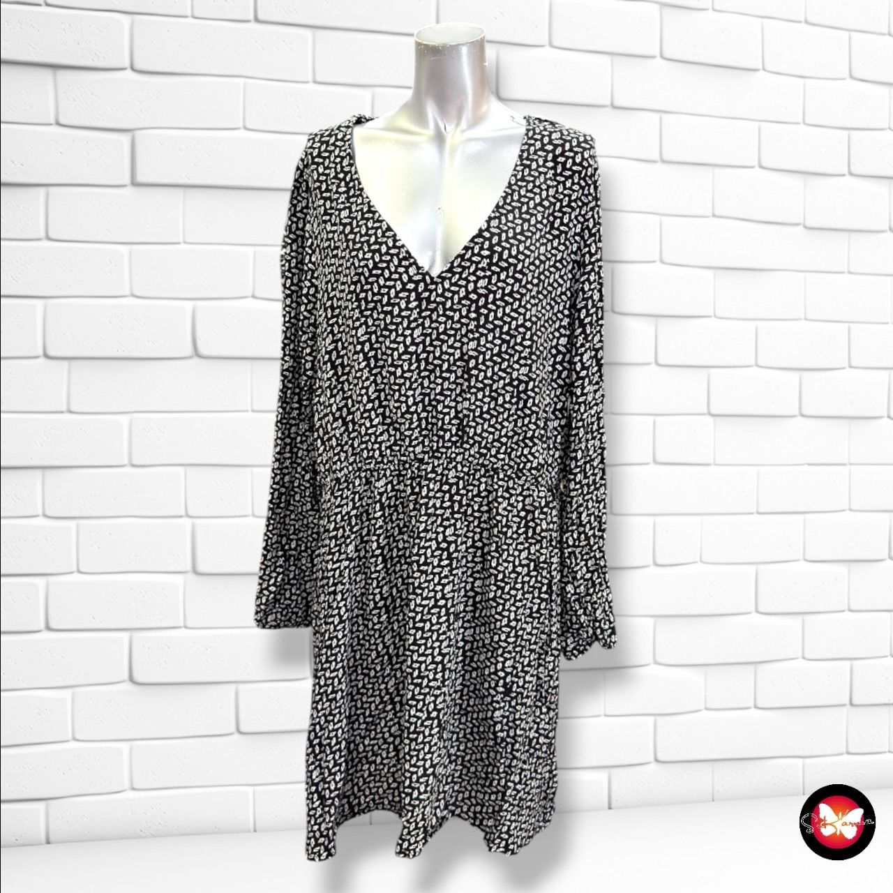 Vestido de manga larga PRIMARK color Negro y blanco Talla 46
