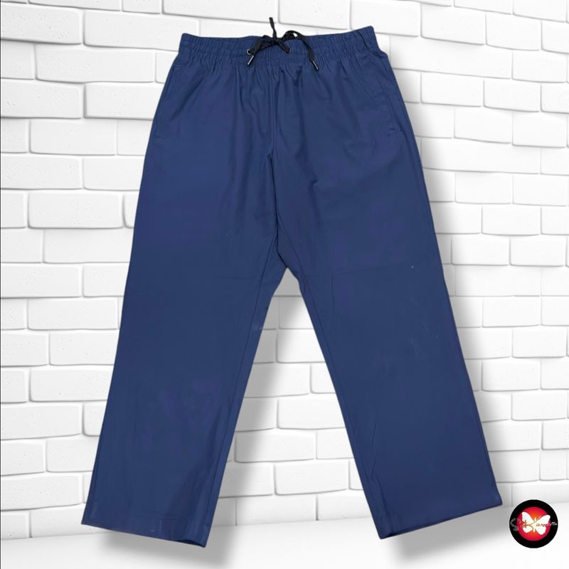 **HOY** Pantalón deportivo cortavientos CRIVIT color Azul marino Talla 44