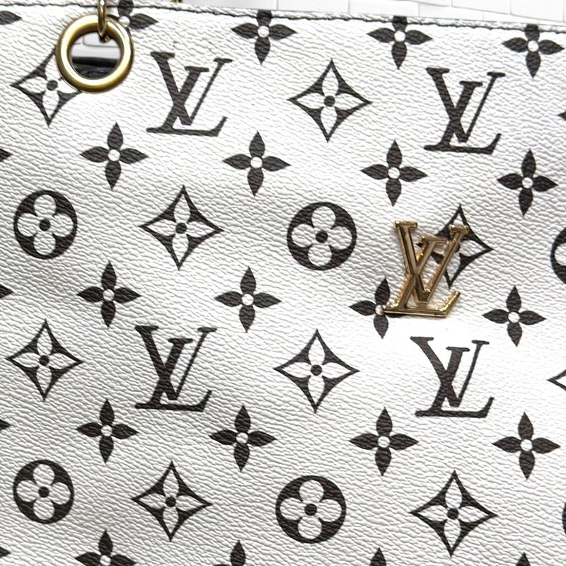 **HOY** Bolso de hombro  color Blanco y negro Talla GRANDE