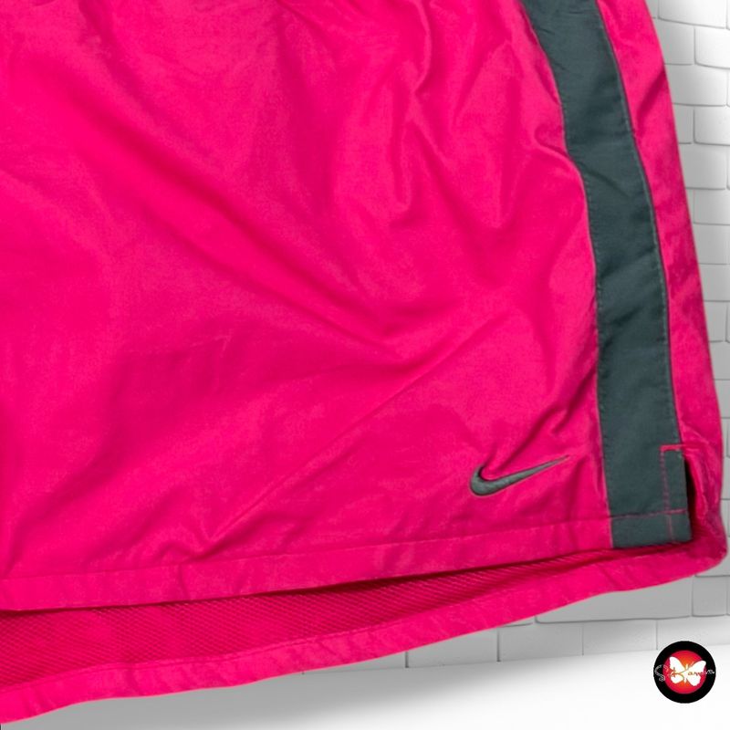 **HOY** Short deportivo NIKE color Magenta Talla L
