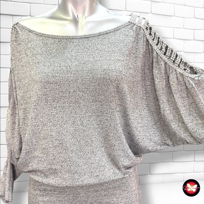**HOY** Jersey corte mariposa con brillo color Gris Talla ÚNICA