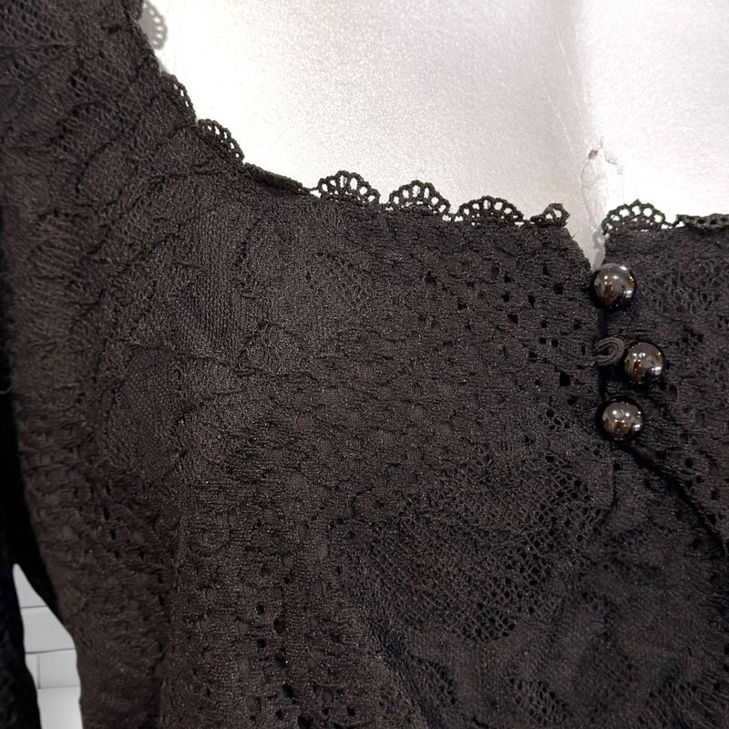 **HOY** Blusa cropped  color Negro Talla L