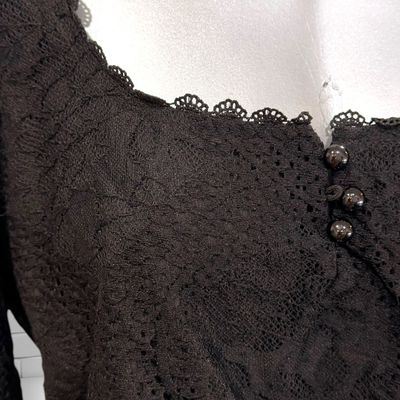 **HOY** Blusa cropped  color Negro Talla L