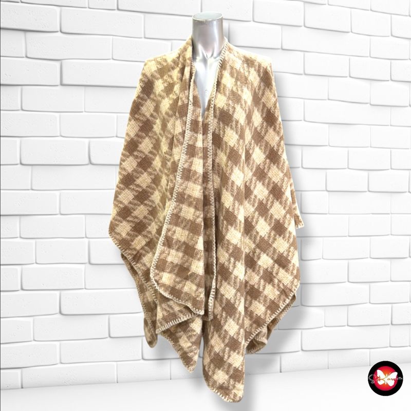 **HOY** Ruana con lurex SFERA color Camel, crema y dorado Talla ÚNICA