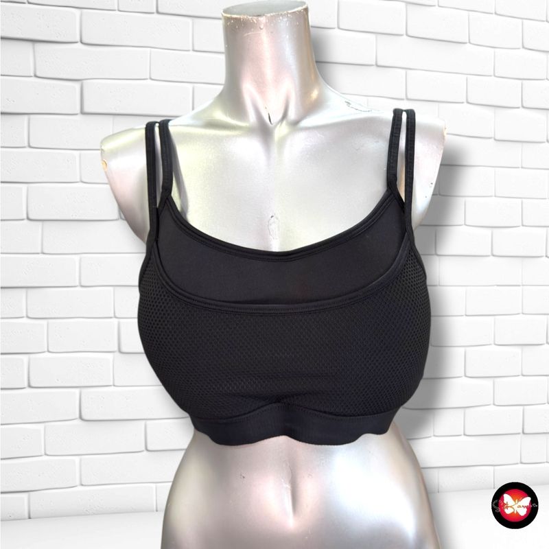 **HOY** Top deportivo  color Negro Talla 44/46