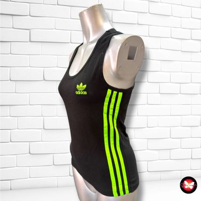 Camiseta deportiva color Negro y verde neón Talla S