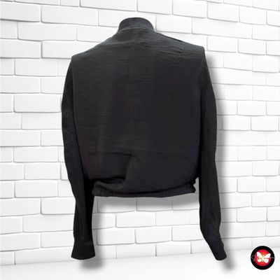 **HOY** Chaqueta tipo bomber finita DIVIDED color Negro Talla 36