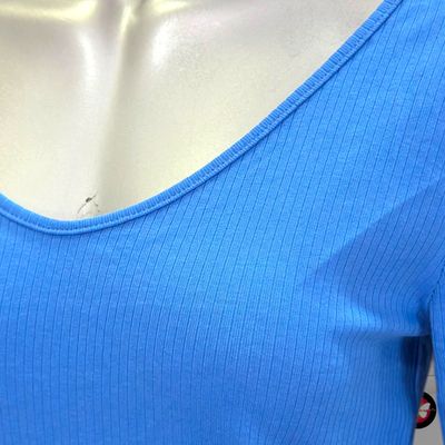 **HOY** Camiseta cropped canalé SINSAY color Azul Talla S