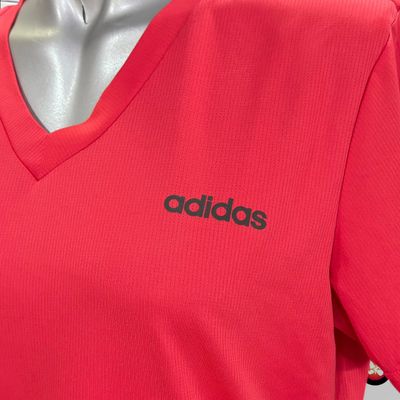 Camiseta deportiva ADIDAS color Fresa Talla M