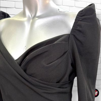 **HOY** Blusa escote barco con mangas abullonadas SHEIN color Negro Talla M