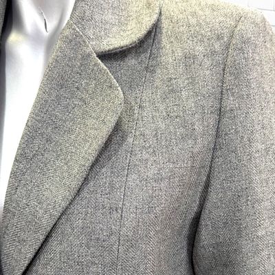 **HOY** Blazer ORSAY color Gris Talla 34
