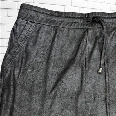 **HOY** Falda de antelina DREAM STAR color Negro Talla L