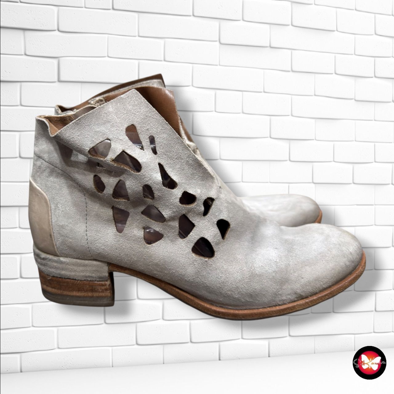 **HOY** Botines calados de ante A.S.98 color Gris Talla Calzado 41
