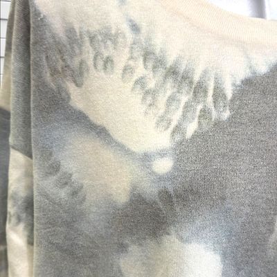 **HOY** Jersey de manga larga tie-dye PUNTO ROMA color Crema, verde y gris Talla L