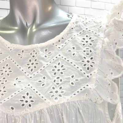 **HOY** Blusa sin mangas KIABI color Blanco Talla 44 (pequeña)