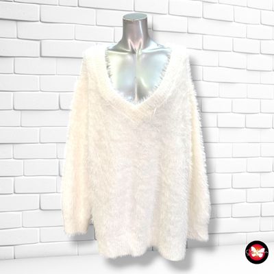**HOY** Jersey peludito GINA color Blanco Talla 50/52