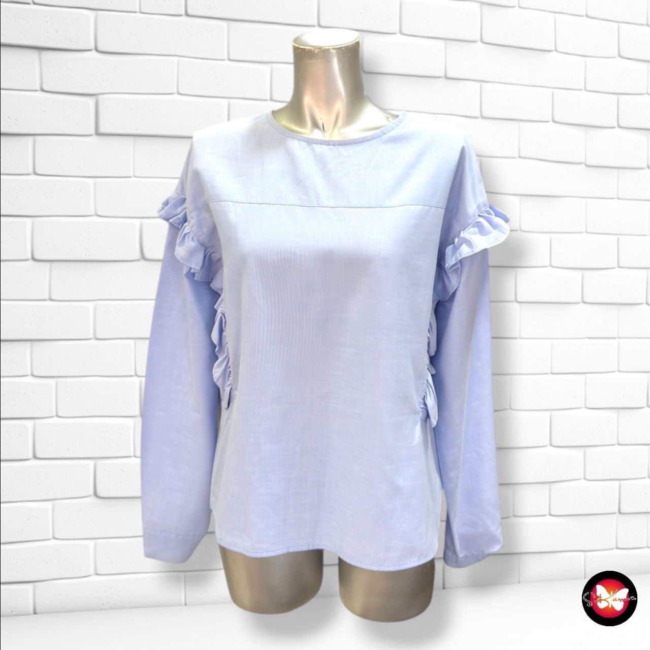 **HOY** Blusa de manga larga con volantito MANGO color Celeste Talla S