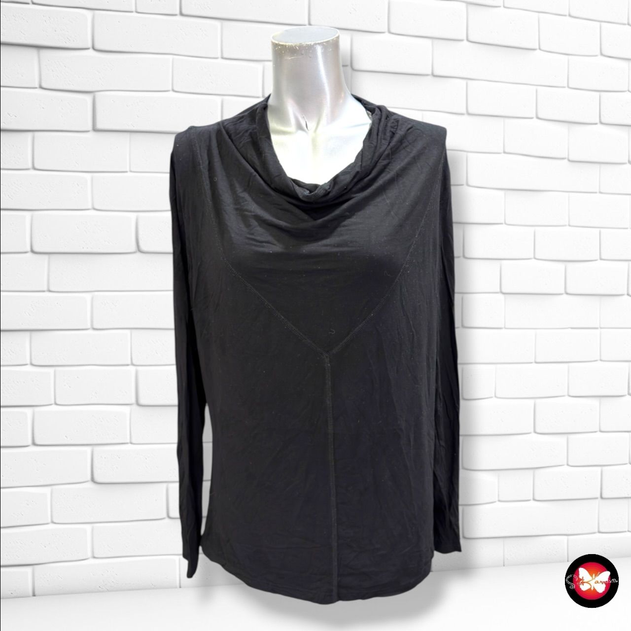 **HOY** Camiseta de manga larga y cuello drapeado  color Negro Talla L/XL