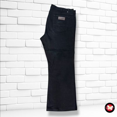 **HOY** Pantalón BOOTCUT WRANGLE color Negro Talla 4XL (W44 L32)