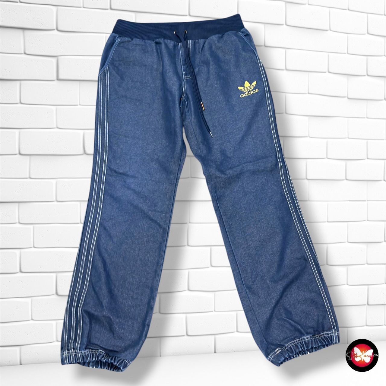 **HOY** Pantalón jogger (unisex) ADIDAS color Azul vaquero Talla Hombre L
