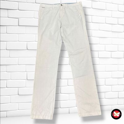 **HOY** Pantalón GUESS color Crema Talla Hombre W32 (grande)
