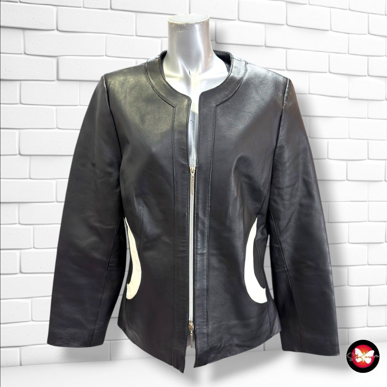 **HOY** Cazadora de piel  color Negro y blanco Talla 42