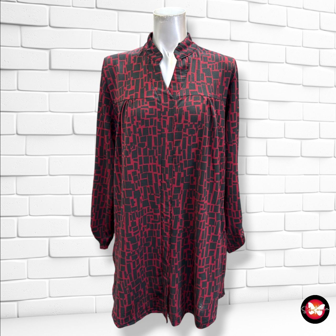 **HOY** Blusa de media manga  color Negro y granate Talla L