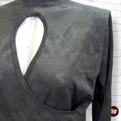 **HOY** Blusa de manga larga escote cruzado SHEIN color Negro Talla S
